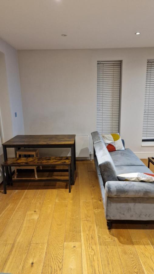 London City Apartment Илинг Экстерьер фото